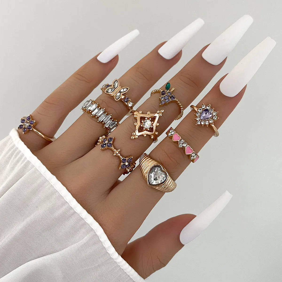 Lila Diamant Traubenblüte geometrisches Ringdesign
