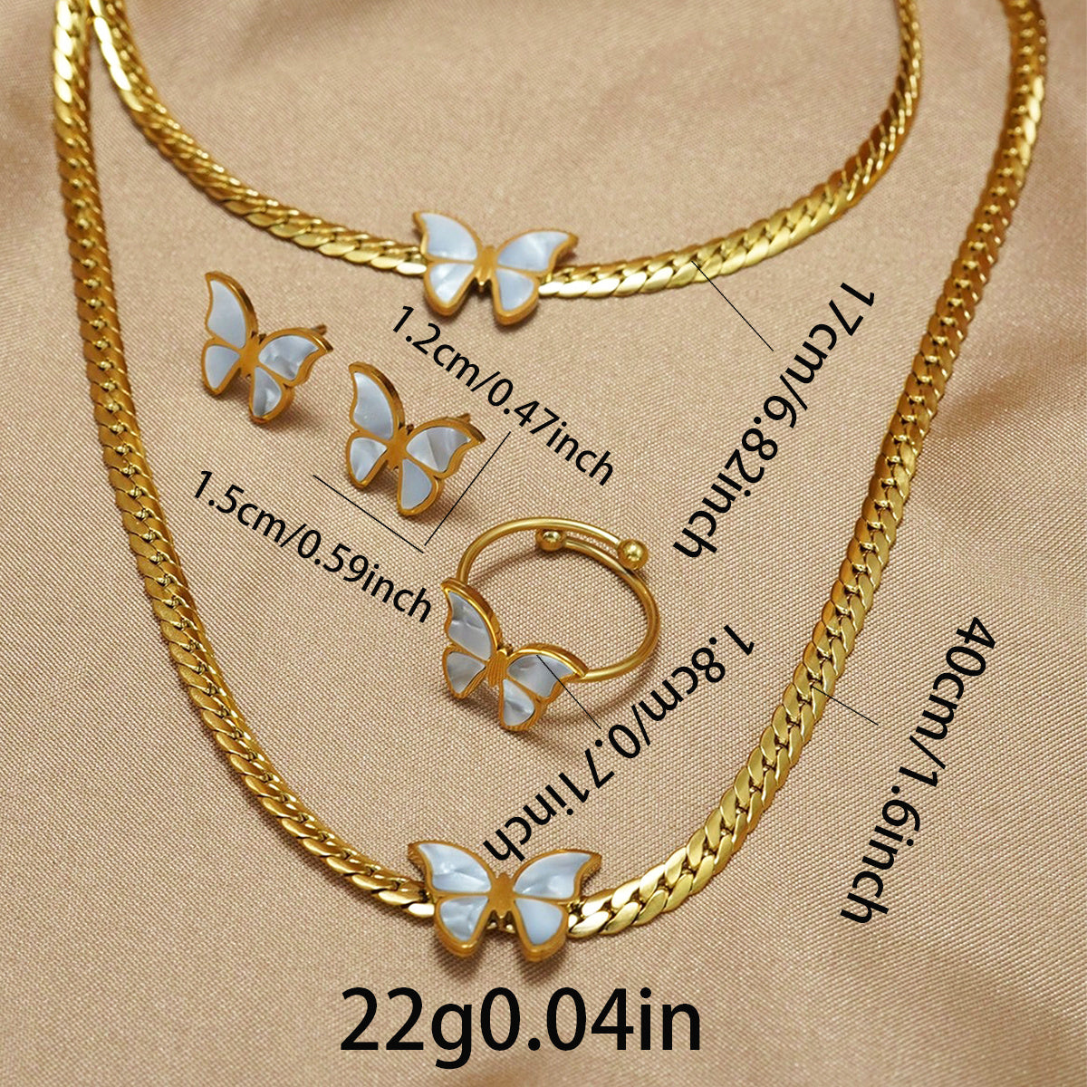 Lxalry - Juego de joyas de mariposa chapadas en oro de 18 quilates con pulido de espejo, hipoalergénico, seguro para la piel, 4 piezas, collar, pendientes, pulsera y anillo para mujer, nunca se decolora, regalo de lujo para ella.